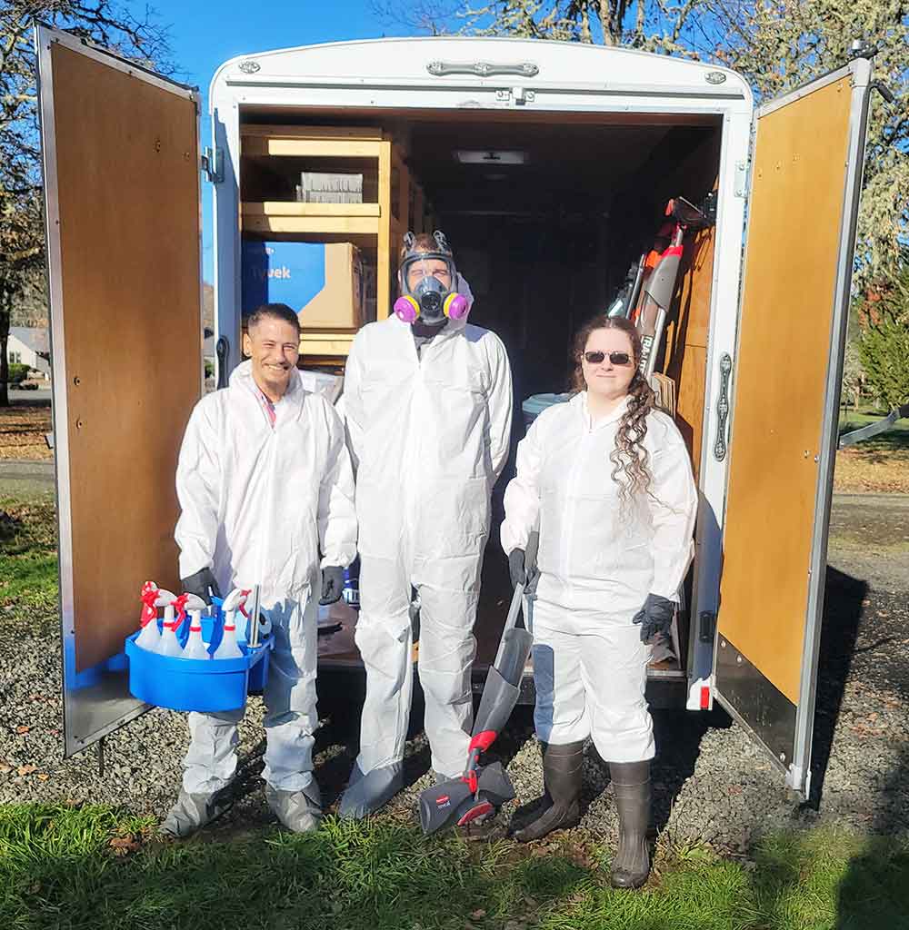 Pacific-BioResponse-Services-Team-by-Truck